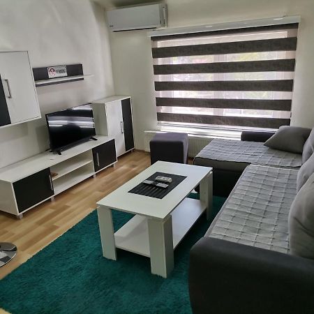 Centar Apartman Enmi 111 Banja Luka Exterior foto