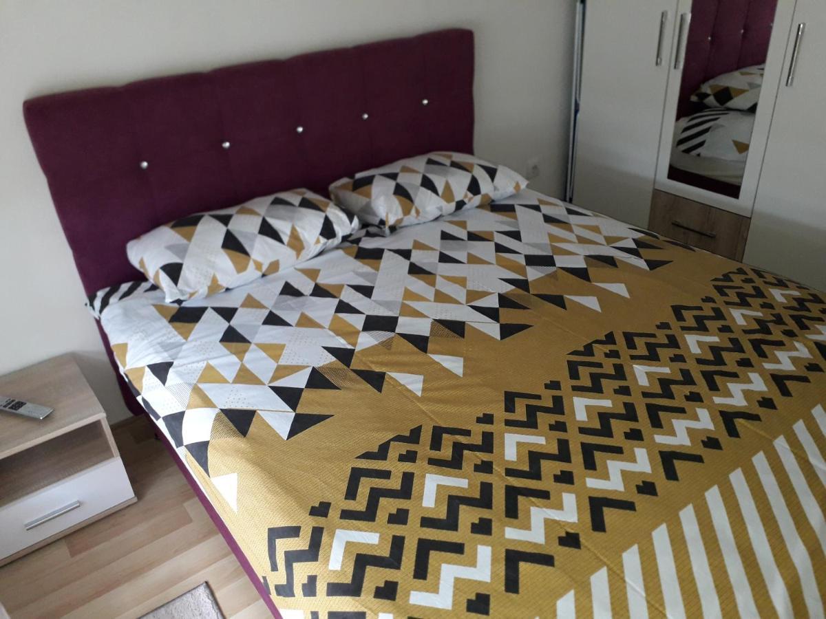 Centar Apartman Enmi 111 Banja Luka Exterior foto